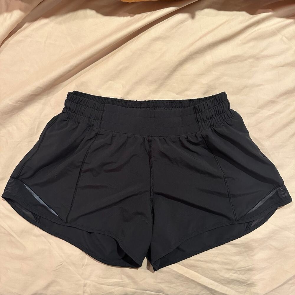 Lululemon Shorts (6 Tall)